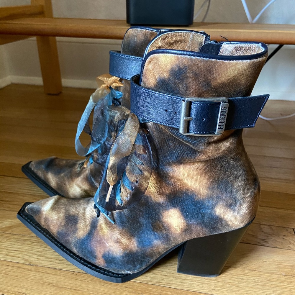 Fluevog Cubist Cupcake - Desert Velvet - IFD Special Edition - Size 6